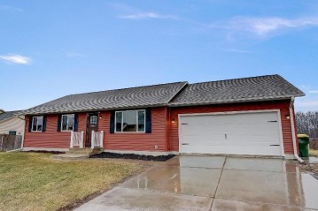 109 Dessa Rain Drive, Reedsburg, WI 53959