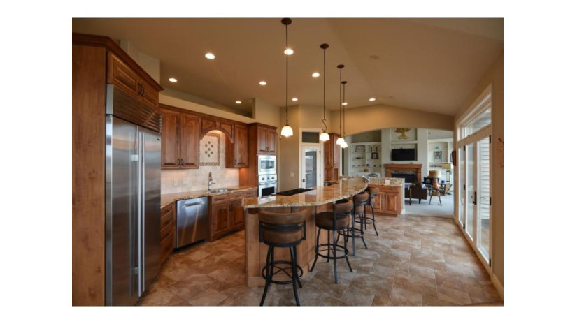 9917 Carter Road Mazomanie, WI 53560 by Madcityhomes.com - stuart@madcityhomes.com $1,199,000