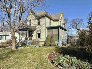 1211 Bushnell Street, Beloit, WI 53511-6430