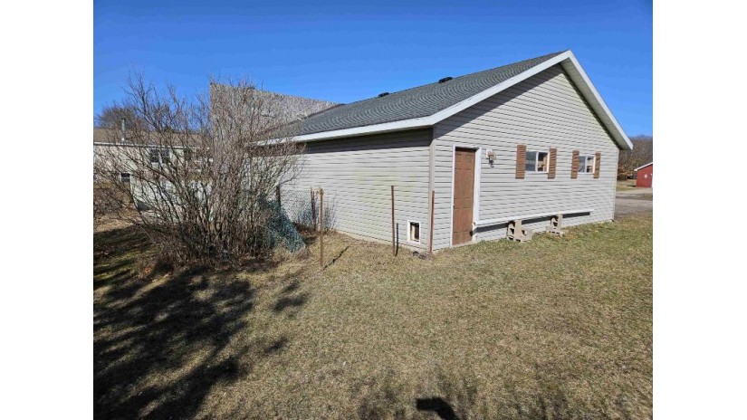 309 Driscoll Lane Oxford, WI 53952 by Century 21 Affiliated $74,900