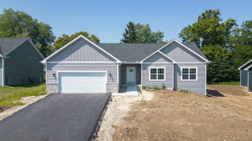 402 Luann Kay Lane, Orfordville, WI 53576