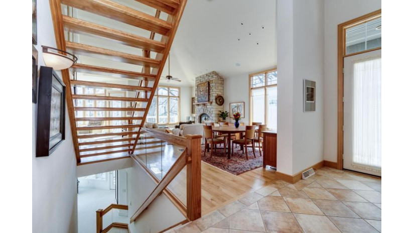 3207 Conservancy Lane Middleton, WI 53562 by Sprinkman Real Estate $1,195,000