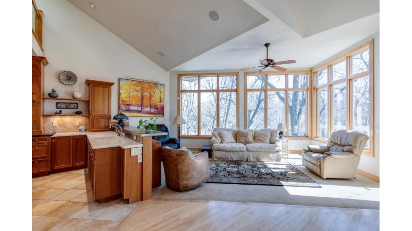 3207 Conservancy Lane Middleton, WI 53562 by Sprinkman Real Estate $1,195,000