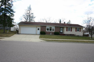 612 Suszycki Drive, Mauston, WI 53948