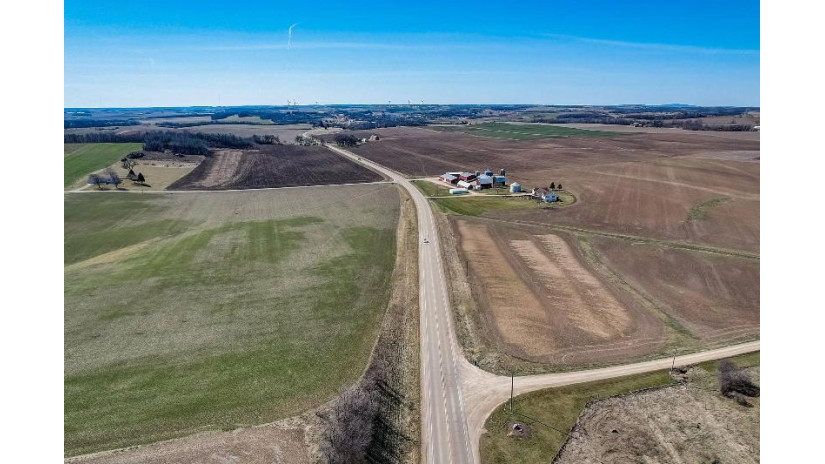 6685 Hwy P Dane, WI 53529 by Re/Max Preferred - judy@ackermaly.com $6,500,000