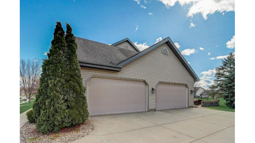 1802 Hidden Hill Drive Madison, WI 53593 by First Weber Inc - HomeInfo@firstweber.com $825,000