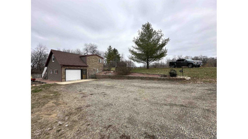 N1999 Ullom Road Cadiz, WI 53522 by First Weber Hedeman Group - Off: 608-325-2000 $294,000