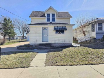 514 W Benton Street, Tomah, WI 54460