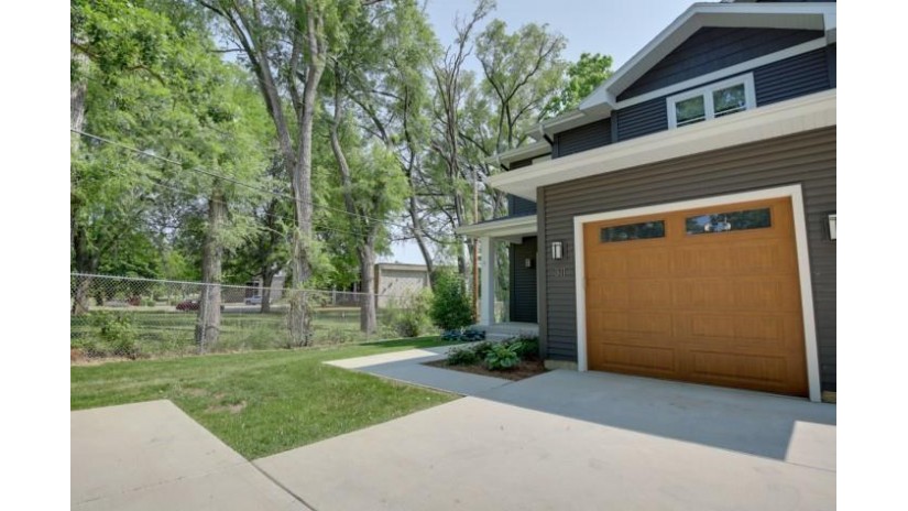 311 Femrite Drive Monona, WI 53716 by The Mcgrady Group, Llc $534,900