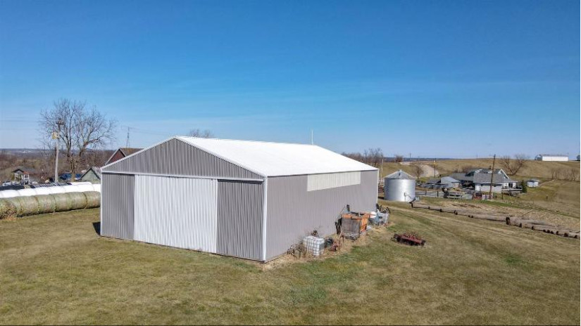 28850 Highway 131 Marietta, WI 53826 by Wilkinson Auction & Realty Co. $849,900