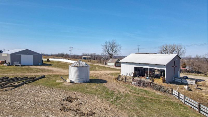 28850 Highway 131 Marietta, WI 53826 by Wilkinson Auction & Realty Co. $849,900