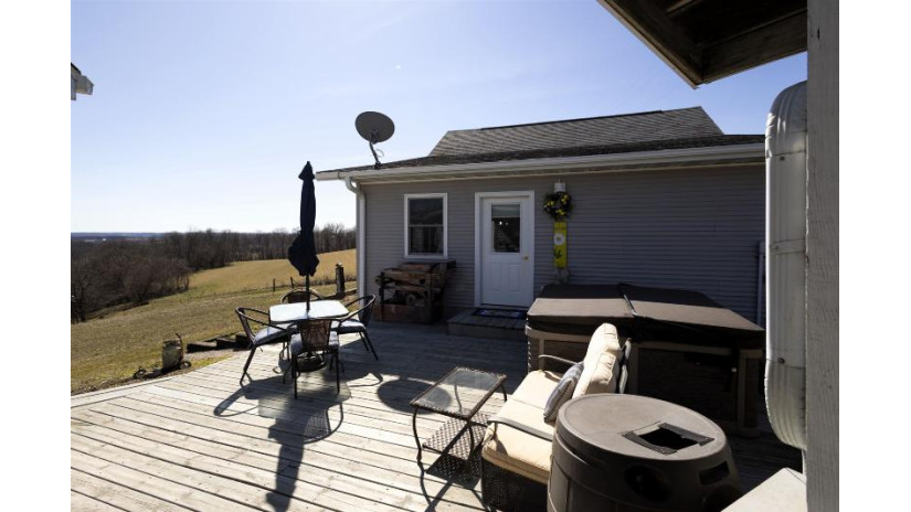 28850 Highway 131 Marietta, WI 53826 by Wilkinson Auction & Realty Co. $849,900