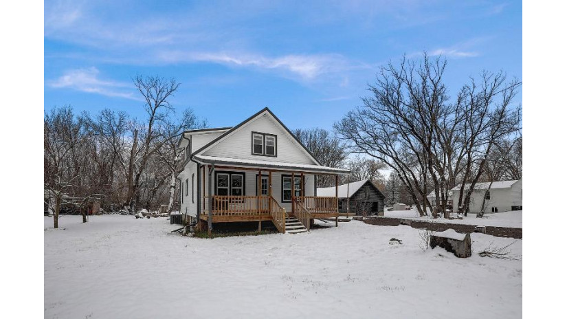 1101 Wauona Trail Portage, WI 53901 by Exp Realty, Llc - Pref: 608-617-5466 $269,000