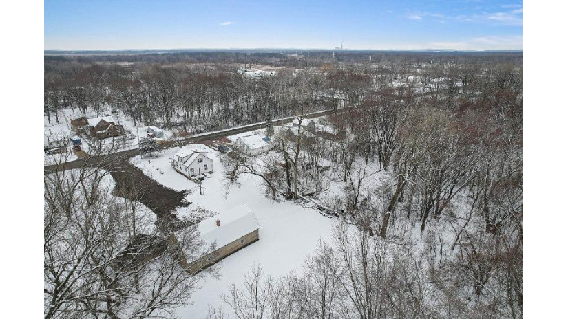 1101 Wauona Trail Portage, WI 53901 by Exp Realty, Llc - Pref: 608-617-5466 $269,000