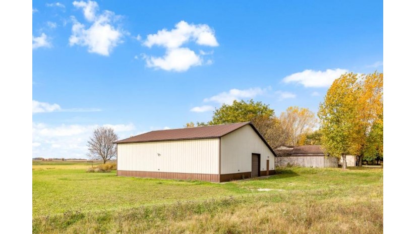 487 County Road Ff Utica, WI 54964 by Better Homes And Gardens Real Estate Special Prope $899,000