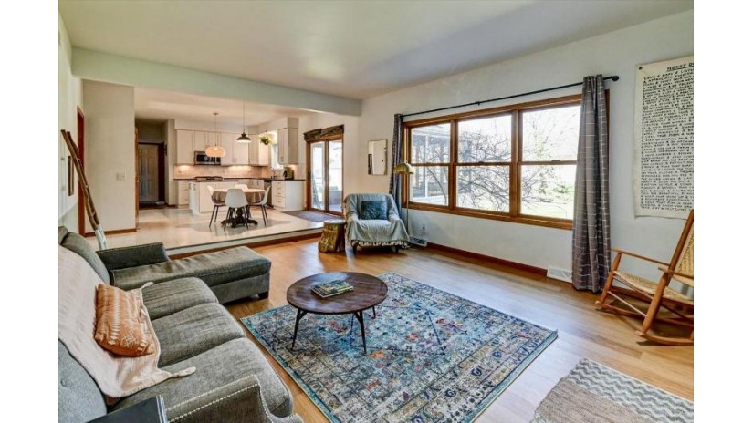 7306 Westbourne Street Madison, WI 53719 by Re/Max Preferred - Jason@WiHomeExpert.com $599,000