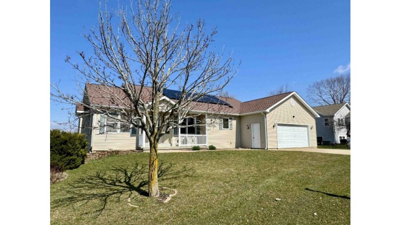 704 Prairie Hills Drive Dodgeville, WI 53533 by Exp Realty, Llc $410,000