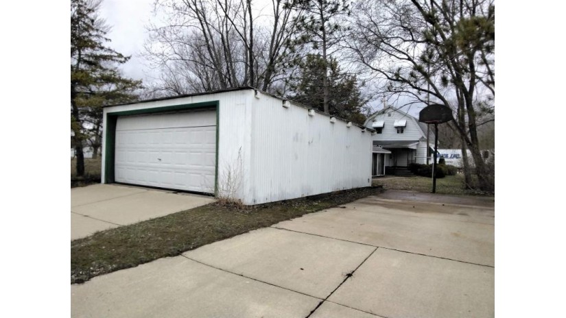 220 Underwood Avenue Montello, WI 53949 by Cotter Realty Llc $174,500