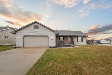 3704 Labrador Drive, Janesville, WI 53546