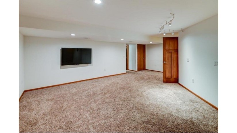 505 Pine Lawn Parkway Madison, WI 53593 by Re/Max Preferred - Amber@thhtrealty.com $524,900