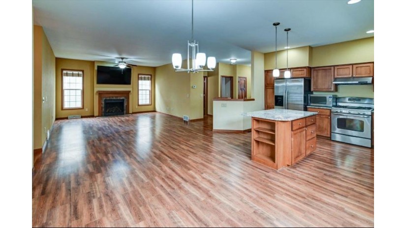 505 Pine Lawn Parkway Madison, WI 53593 by Re/Max Preferred - Amber@thhtrealty.com $524,900