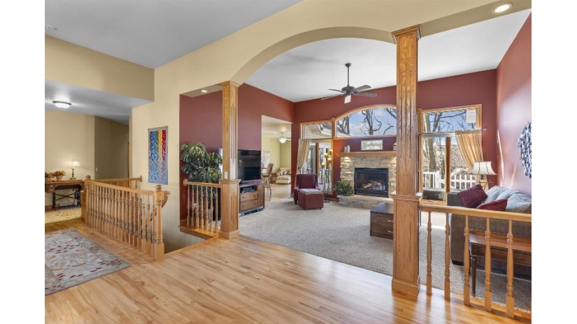 1515 Tierney Drive Waunakee, WI 53597 by Mhb Real Estate - Offic: 608-709-9886 $769,900