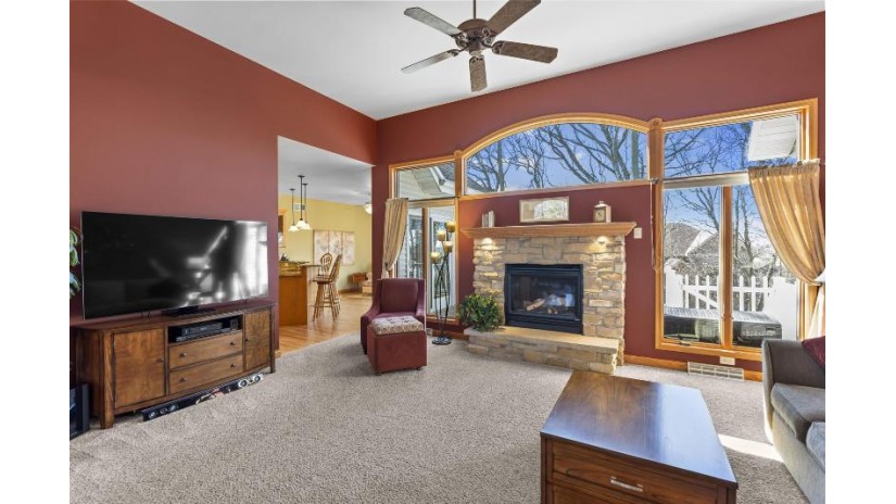 1515 Tierney Drive Waunakee, WI 53597 by Mhb Real Estate - Offic: 608-709-9886 $769,900