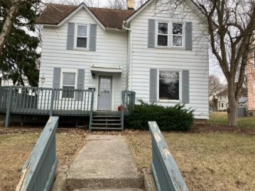 313 W Division Street, Dodgeville, WI 53533