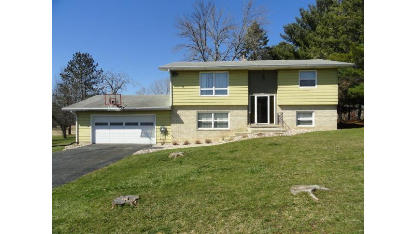 7901 N Yahara Road Windsor, WI 53532 by Re/Max Preferred - Pref: 608-617-2727 $424,900