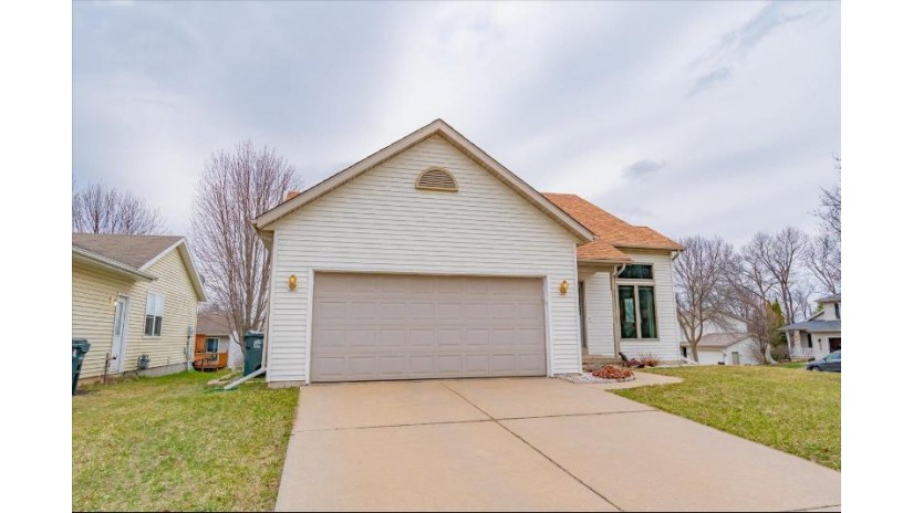 3802 Cosgrove Drive Madison, WI 53719 by Bunbury & Assoc, Realtors $449,900