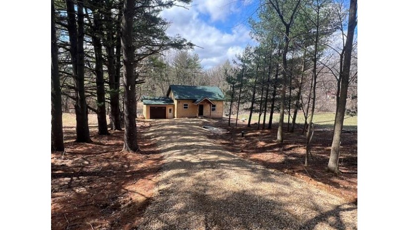 E4243 Kickapoo Court La Valle, WI 53941 by Gavin Brothers Auctioneers Llc - Off: 608-524-6416 $220,000