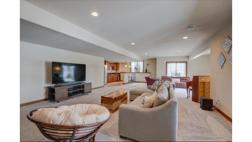 2117 Kilkenny Trail Waunakee, WI 53597 by Bunbury & Assoc, Realtors $749,900