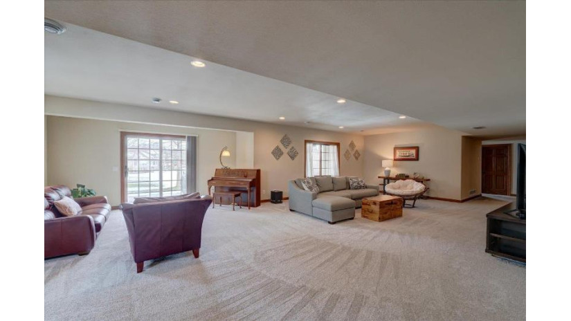 2117 Kilkenny Trail Waunakee, WI 53597 by Bunbury & Assoc, Realtors $749,900