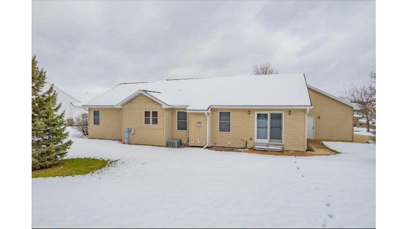 103 Oakview Drive Rio, WI 53960 by Century 21 Affiliated $429,900