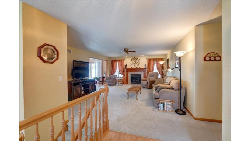 103 Oakview Drive Rio, WI 53960 by Century 21 Affiliated $429,900