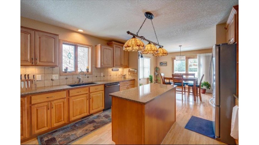 103 Oakview Drive Rio, WI 53960 by Century 21 Affiliated $429,900