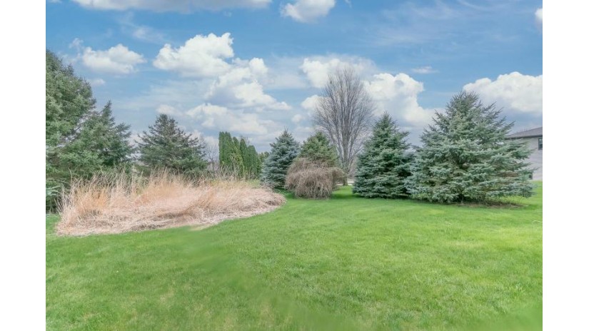 1212 Harms Road Eden, WI 53543 by Gollon Real Estate $485,000