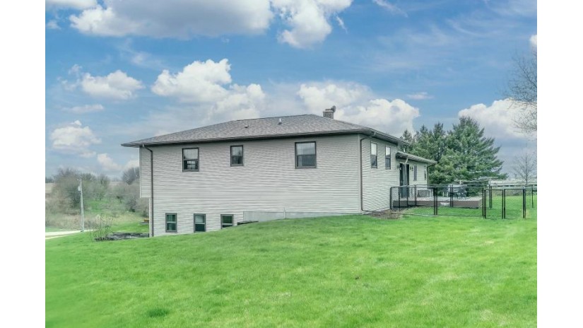 1212 Harms Road Eden, WI 53543 by Gollon Real Estate $485,000