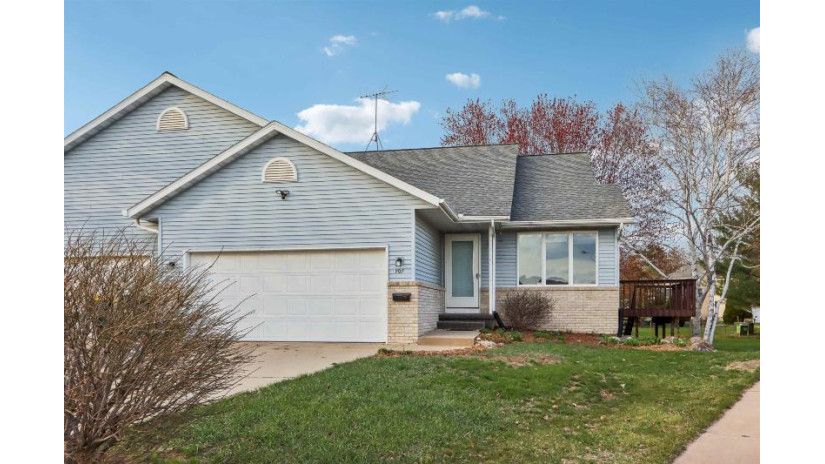 707 Forest Glen Circle Prairie Du Sac, WI 53578 by First Weber Inc - HomeInfo@firstweber.com $317,900