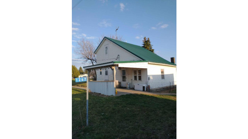 1267 Old Rossville Road Waukon, IA 52172 by Exit Realty Driftless Group - Pref: 608-520-2983 $89,000