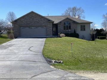 368 E Riverdale Drive, Fulton, WI 53534