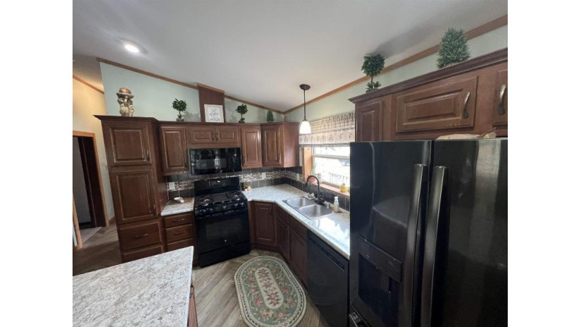 N8033 Park Place Drive Germantown, WI 53950 by First Weber Inc - HomeInfo@firstweber.com $324,900