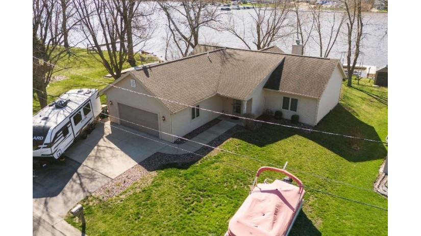 738 E Gladys Drive Fulton, WI 53534 by Rock Realty $599,000