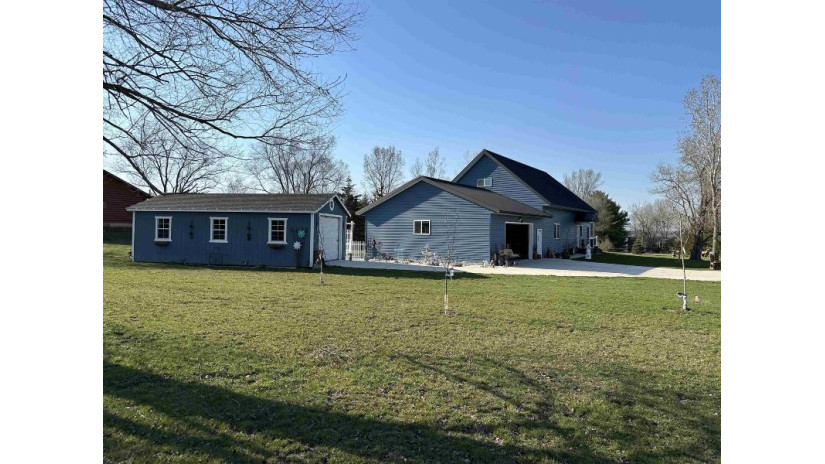 N3149 Central Avenue Marquette, WI 53946 by United Country Midwest Lifestyle Properties $470,000