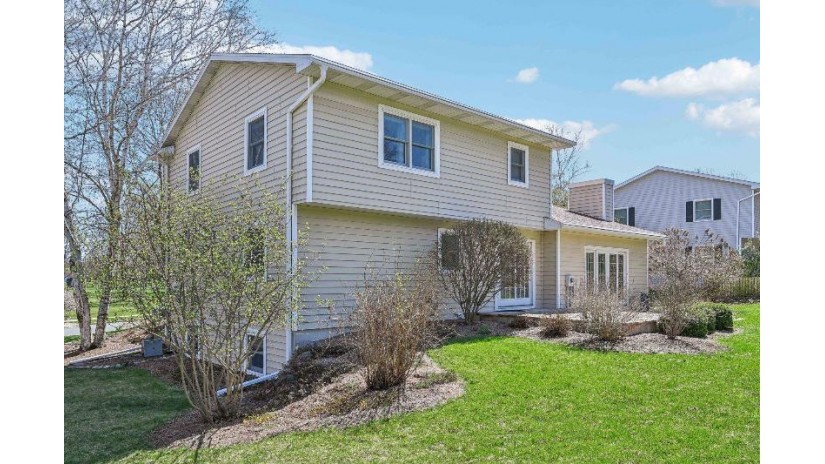 1126 N Westfield Road Madison, WI 53717 by First Weber Inc - HomeInfo@firstweber.com $525,000