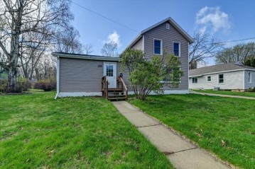 209 E Lawton Street, Edgerton, WI 53534