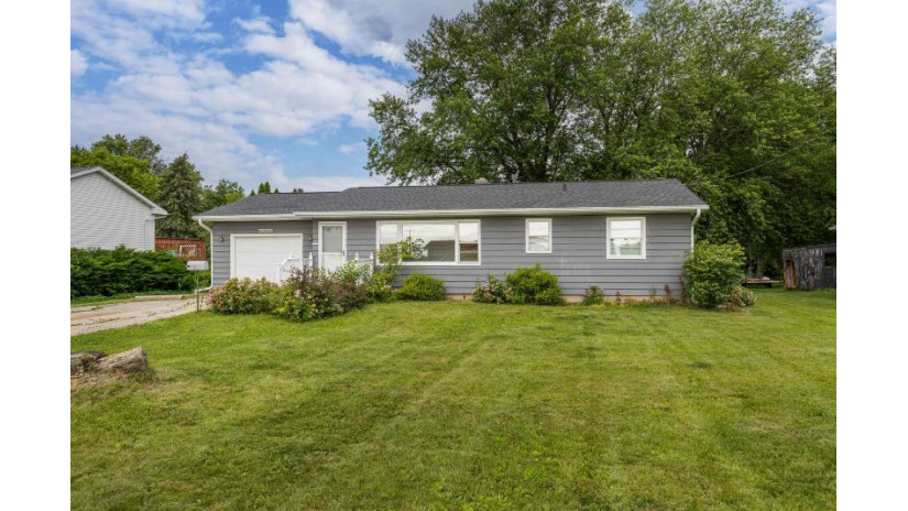 1543 Williams Drive Dunkirk, WI 53589 by Century 21 Affiliated $375,000