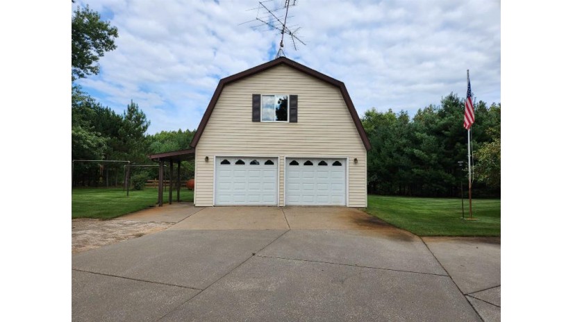 679 Beaver Avenue Colburn, WI 54943 by Coldwell Banker Belva Parr Realty - Off: 608-339-6757 $245,000