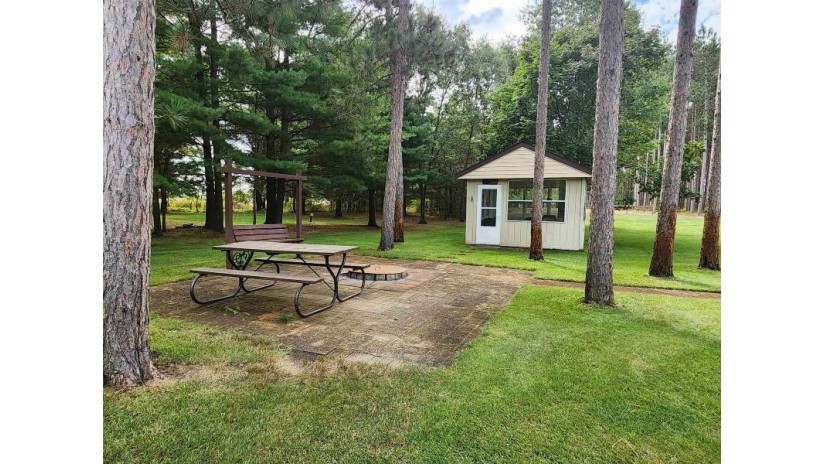 679 Beaver Avenue Colburn, WI 54943 by Coldwell Banker Belva Parr Realty - Off: 608-339-6757 $245,000