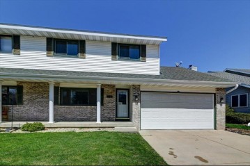 5862 Woodland Drive, Waunakee, WI 53597